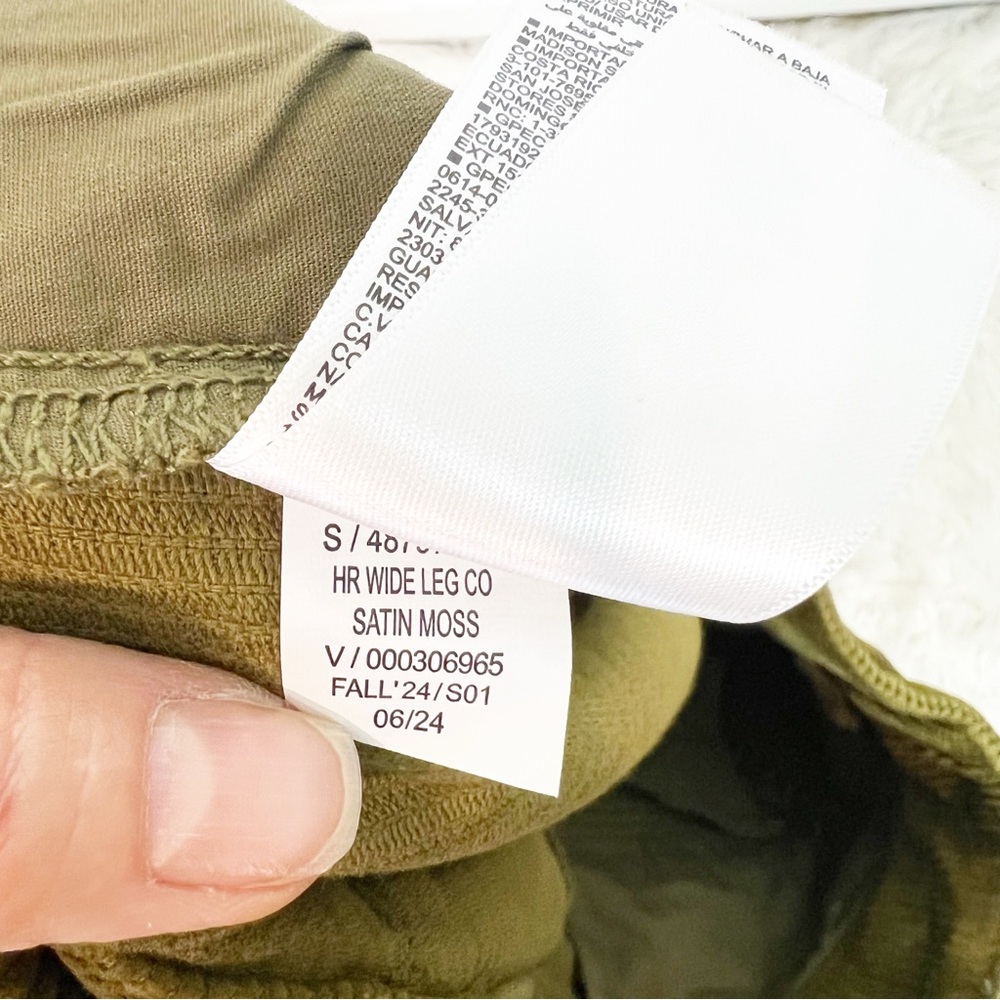OLD NAVY MUSTARD OLIVE GREEN WIDE LEG CORDUROY HIGH RISE PANTS WOMENS SZ 8 - Picture 6 of 8